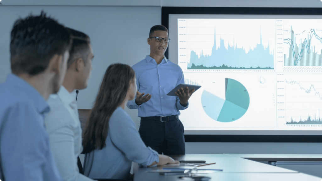 Cuál es la diferencia salarial entre un analista y un científico de datos