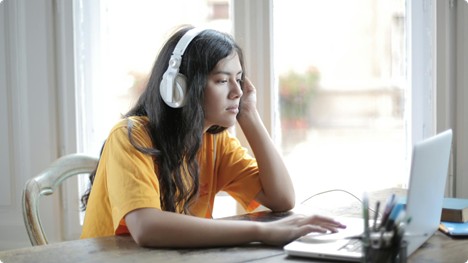 Aprendizaje online: guía completa de educación virtual en 2025