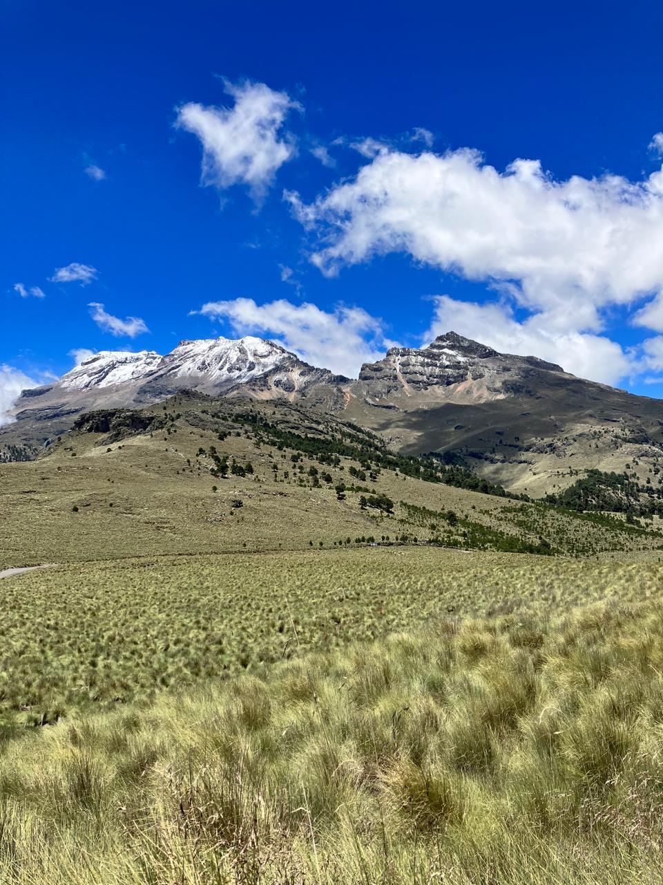 Iztaccíhuatl con nieve